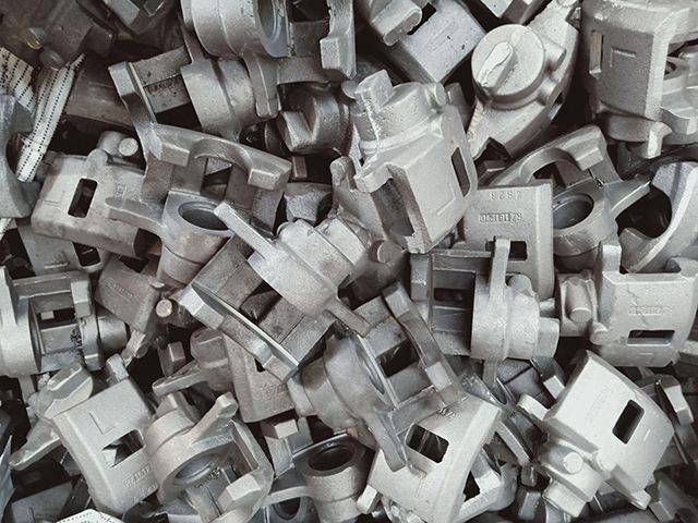 Kakšna je vsebnost ogljika v ulitkih iz nodularne litine?